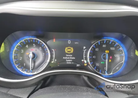 2023 Chrysler Pacifica Touring L z USA, uszkodzony, nr VIN 2C4RC1BG9PR549324